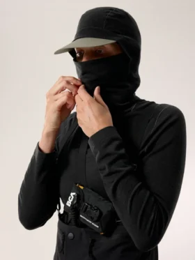 Felpa con cappuccio da donna in lana merino Satoro