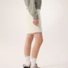 Pantaloncini in pile Emblem da donna, 6"