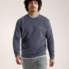 Pullover da uomo in pile con emblema e collo rotondo