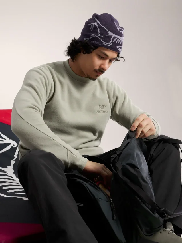 Pullover da uomo in pile con emblema e collo rotondo