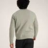 Pullover da uomo in pile con emblema e collo rotondo